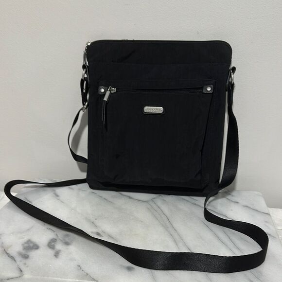 Baggallini Eco go bag Black Crossbody Bag large double pocket zip closure - Picture 1 of 14